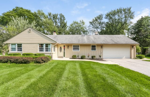 31325 Orchard Lake Rd - 31325 Orchard Lake Road, Farmington Hills, MI 48334