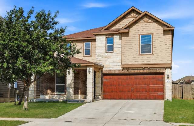 3970 Legend Pond Gallery 1