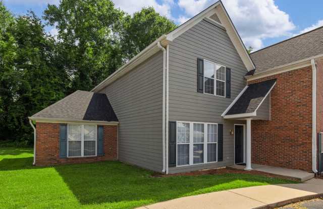 Freshly Renovated 3 BR, 2 BA Townhome Centrally Located between Spartanburg  Downtown Greenville photos photos