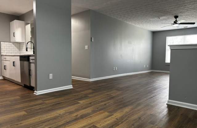 Top-Floor! NO UPSTAIRS NEIGHBORS|3BR/2BA Condo in Fairington Ridge | 50% Off First Month | Cats & Vouchers Welcome Gallery 3