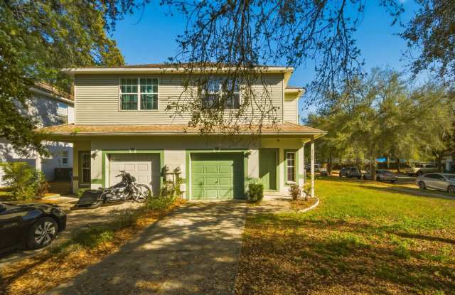 Move-In Ready 3-Bedroom Townhome with Garage in Pine Landing Villas photos photos