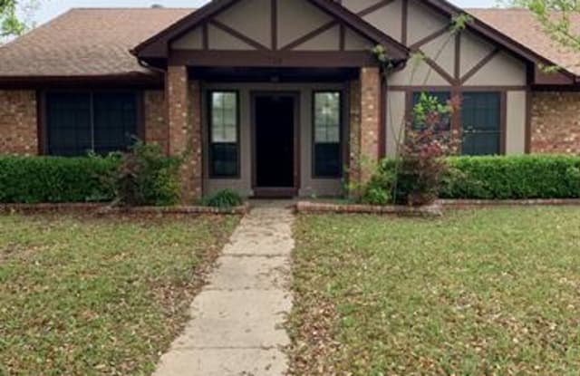 716 Middle Cove Drive - 716 Middle Cove Drive, Plano, TX 75023