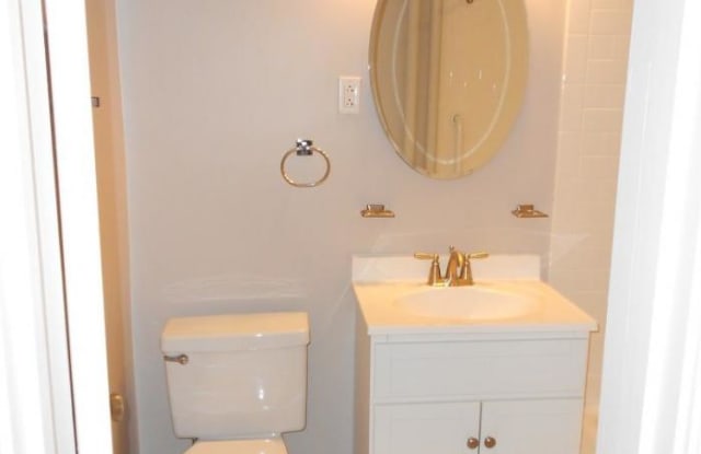 49 Edgerly Rd. Gallery 3