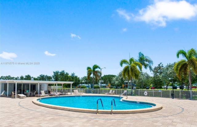 431 Markham T photos photos