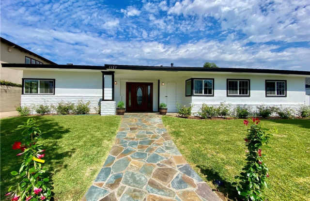1127 Highland Drive - 1127 Highland Drive, Newport Beach, CA 92660
