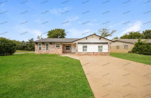 5025 Brookdale Drive photos photos