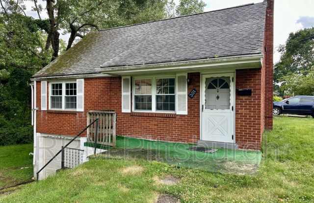 301 Pennview Ave - 301 Pennview Drive, Allegheny County, PA 15235
