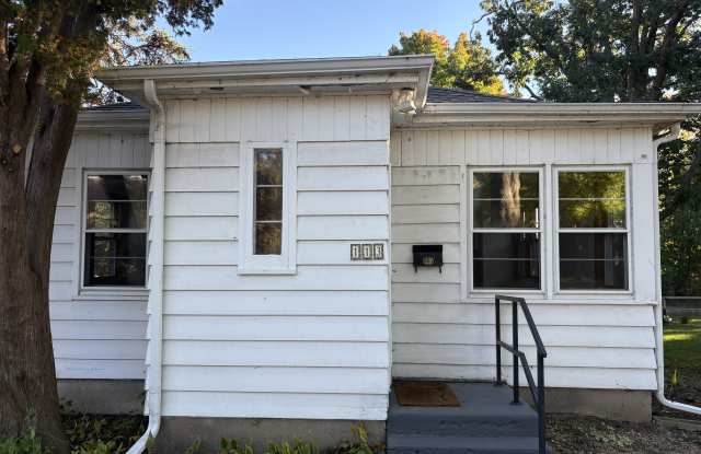 113 Van Deusen St Gallery 1