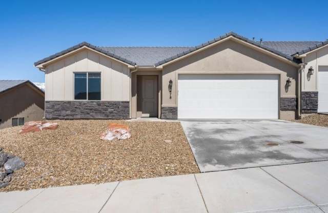 1478 W 460 N photos photos