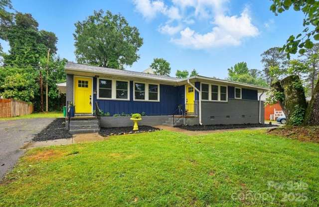 Charming 2BR Duplex in Charlotte photos photos