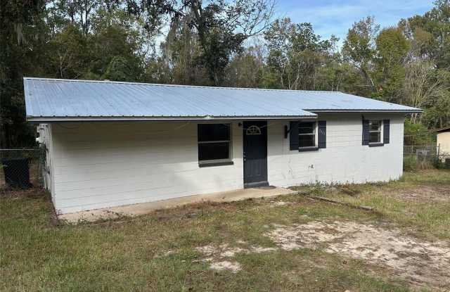 2110 SE 43RD TERRACE photos photos