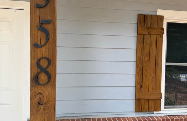 Beautifully Remodeled 3 Bedroom Home Just Minutes from Auburn University! Gallery 3