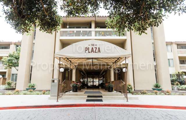 Spacious Top-Floor 1BR Condo with Ocean View in Pacific Beach – Walk to the Beach! photos photos