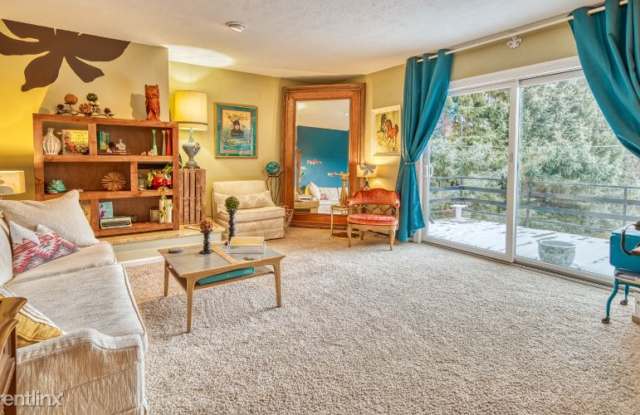 3100 Wagon Wheel Road #4 Gallery 3