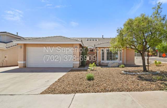 Green Valley!! Single Story!! Small RV Parking!! All Appliances!! Small RV or Boat parking!!! Gallery 1