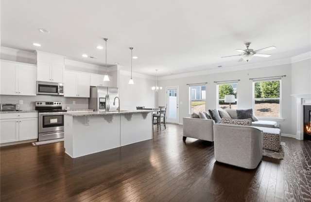 2639 Bloom Circle Gallery 2