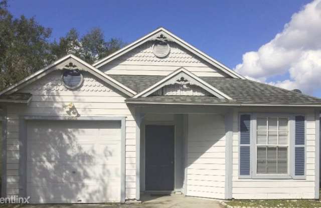 1739 Chatham Cir - 1739 Chatham Circle, Apopka, FL 32703