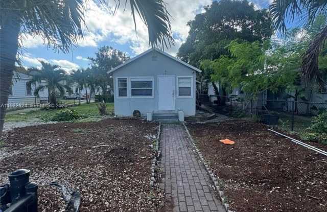 611 S 24th Ave photos photos