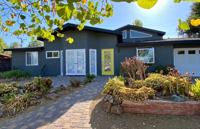 Stunning 3 bed 3 bath + bonus room house in Thousand Oaks photos photos