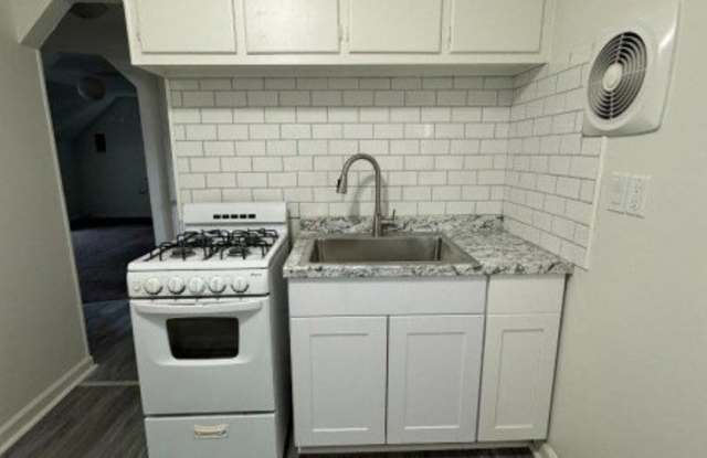 88 Vernon Ave - 88 Vernon Avenue, Paterson, NJ 07503
