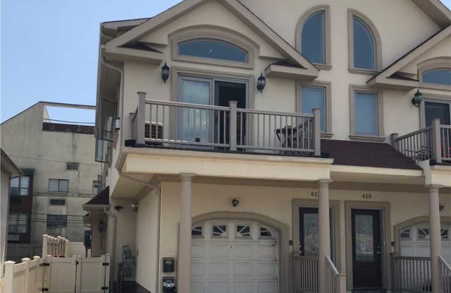 612 E Broadway - 612 East Broadway, Long Beach, NY 11561