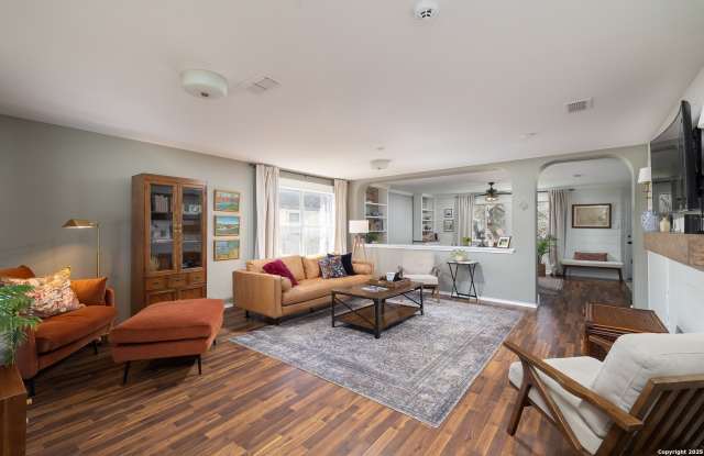 3509 Saratoga Gallery 2