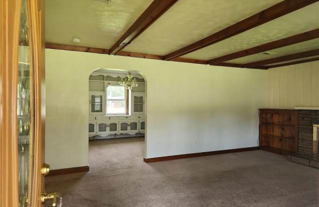 412 Hartsdale Road Gallery 4