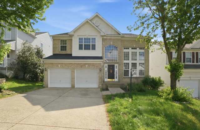 Stunning 4-Bedroom + 2 Den Home in Sought-After Walney Village photos photos