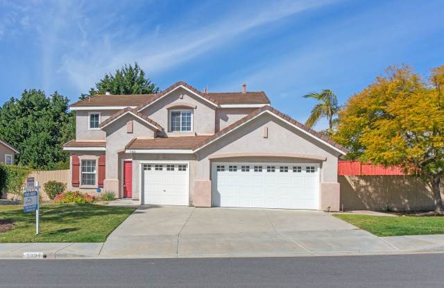 Large 4 Bedroom, 2.5 Bath Home with Large 3 Car Garage!! photos photos