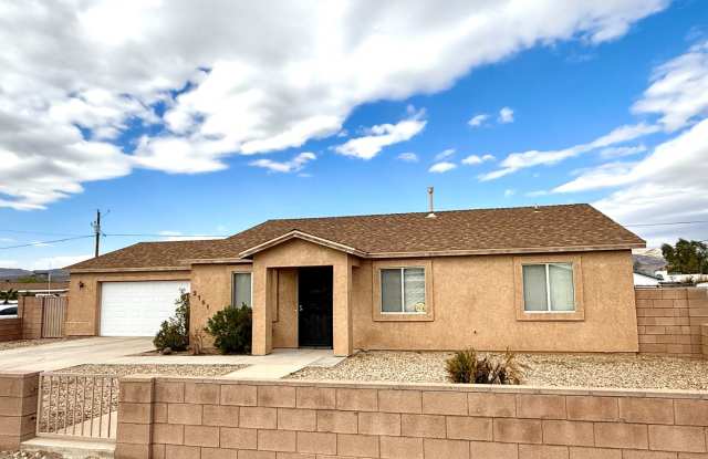 Charming 3-Bedroom Home Near Rotary Park for Rent! photos photos