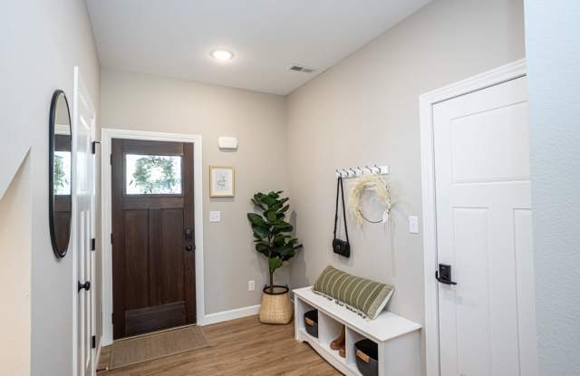173 Sierra Circle Gallery 4
