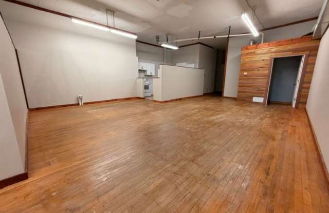 311 Main St Gallery 3