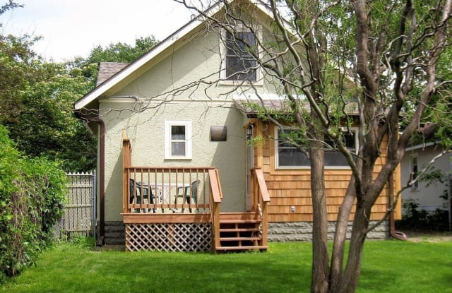 427 Russell Avenue North - 427 Russell Avenue North, Minneapolis, MN 55405