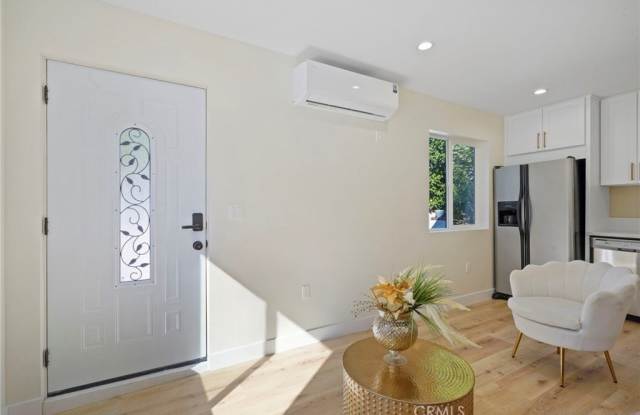 21703 Costanso Gallery 4