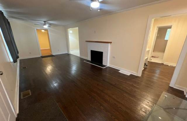 3 bedroom house close to downtown Athens! Gallery 4