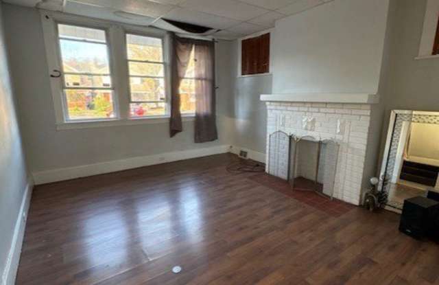 1217 Strahley Pl Gallery 2