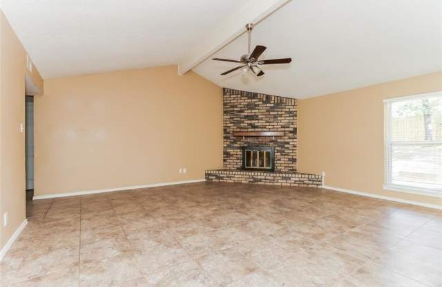 4807 Crestmont Court Gallery 3