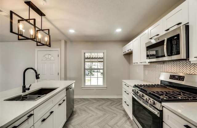 4332 Diaz Avenue - 4332 Diaz Avenue, Fort Worth, TX 76107