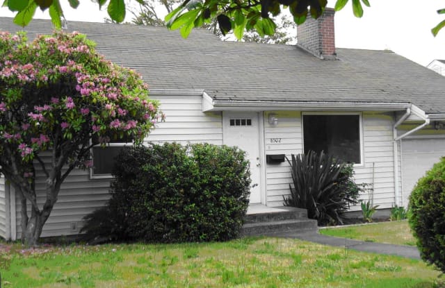 8502 37th Avenue SW - 8502 37th Avenue Southwest, Seattle, WA 98126