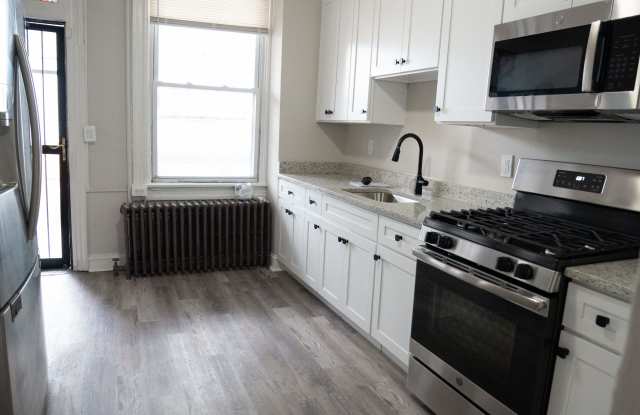 2704 Edmondson Ave photos photos