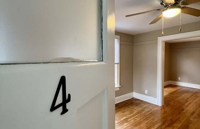 1718 Park Avenue - 4 photos photos
