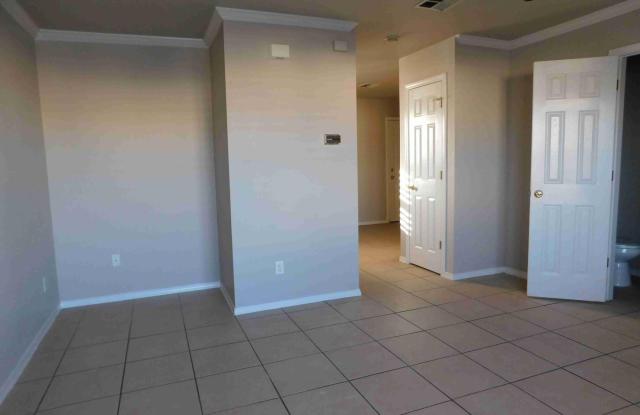 10021 RAILROAD Drive Gallery 3
