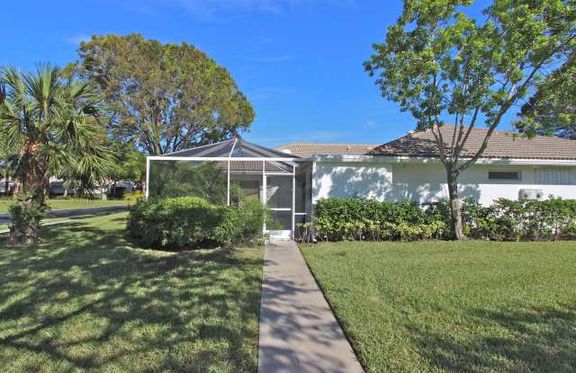 10201 Chapman Oak Court Gallery 3