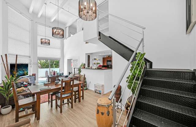 7728 Collins Avenue photos photos 7728 Collins Avenue photos photos