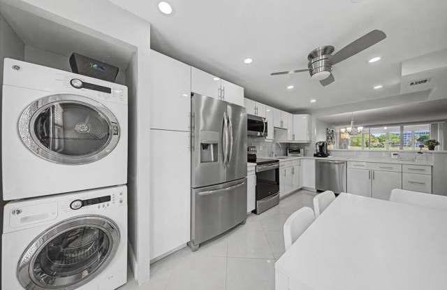 2701 S Palm Aire Drive unit: 103 photos photos