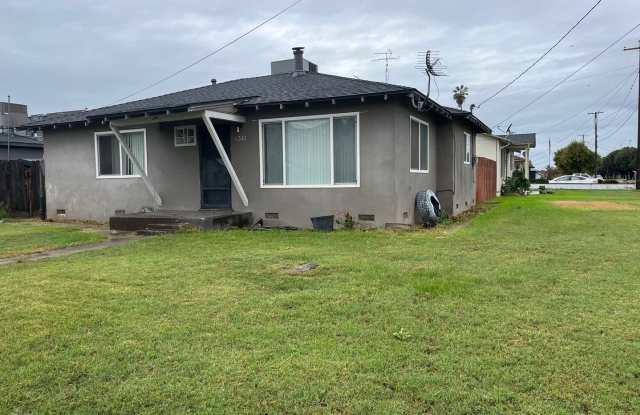 Water/Sewer Paid - 8341 Birch Street, Hilmar-Irwin, CA 95324