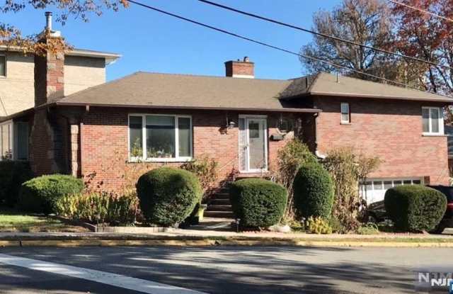 253 McElroy Avenue - 253 McElroy Avenue, Fort Lee, NJ 07024