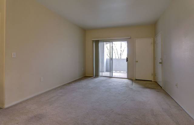 LOVELY CONDO! Gallery 4