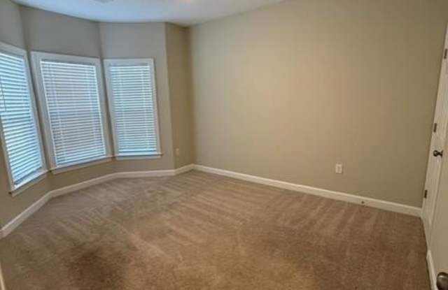 951 Tuscan Row Gallery 4