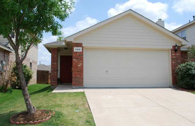 Cute Home in Keller ISD 4-2-2 - 11916 Grizzly Bear Drive, Fort Worth, TX 76244